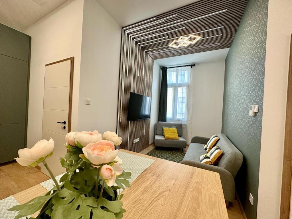 Apartment At Gozsdu Courtyard #Partyzone #Downtown #Freeparking Βουδαπέστη Εξωτερικό φωτογραφία