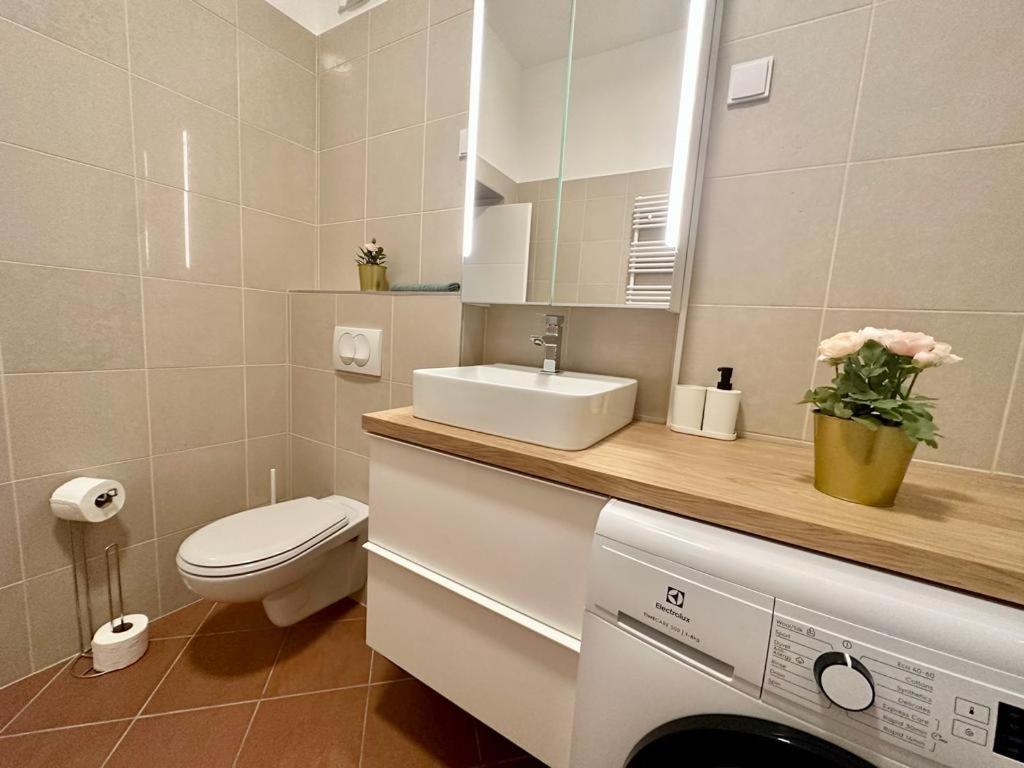 Apartment At Gozsdu Courtyard #Partyzone #Downtown #Freeparking Βουδαπέστη Εξωτερικό φωτογραφία