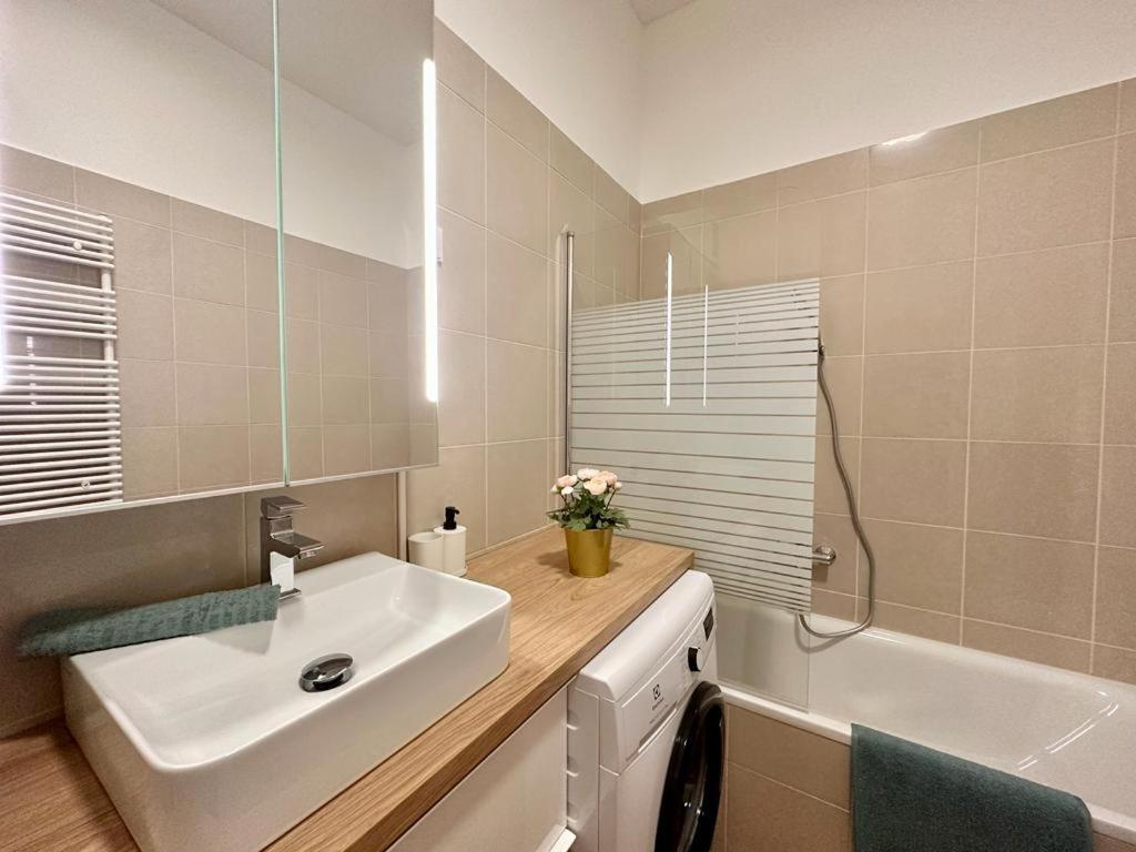Apartment At Gozsdu Courtyard #Partyzone #Downtown #Freeparking Βουδαπέστη Εξωτερικό φωτογραφία